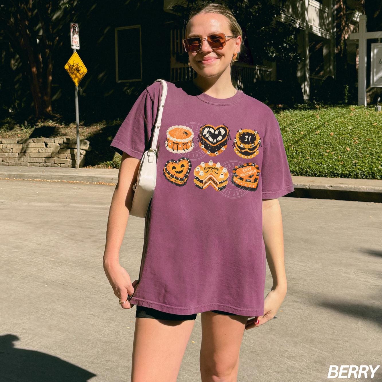Retro Halloween Cake Shirt, Coquette Halloween Shirt, Womens Halloween Tshirt, Spooky Season Tee, Trendy Halloween, Cute Ghost Shirt