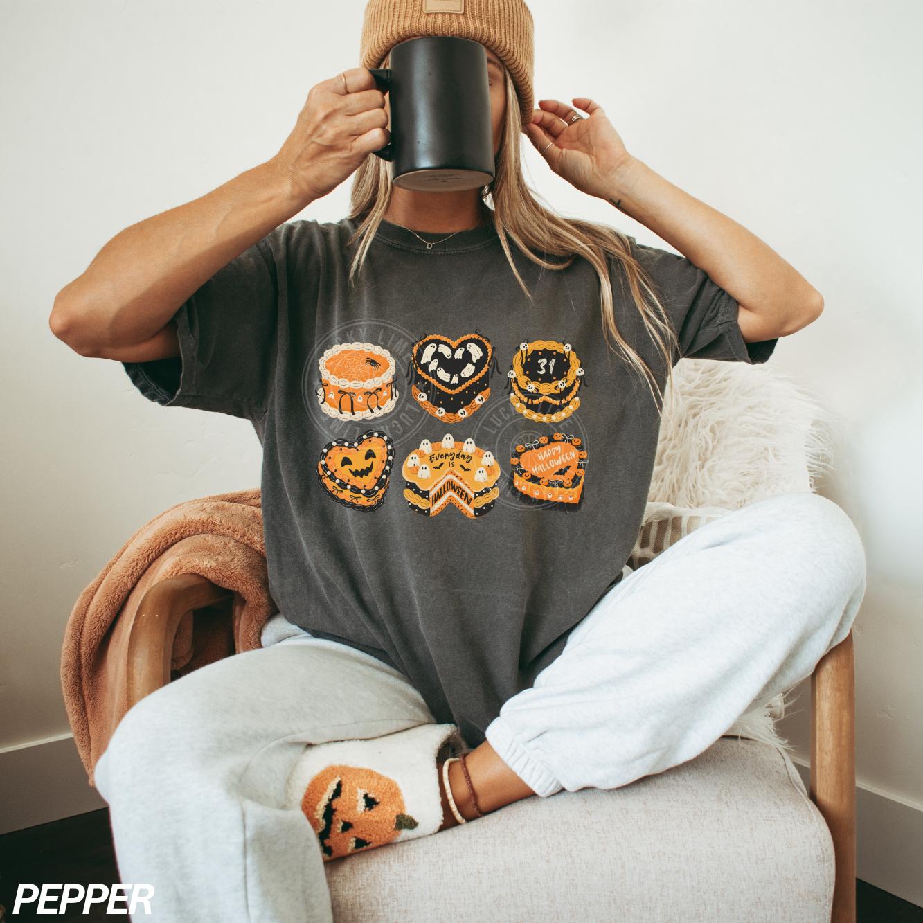 Retro Halloween Cake Shirt, Coquette Halloween Shirt, Womens Halloween Tshirt, Spooky Season Tee, Trendy Halloween, Cute Ghost Shirt