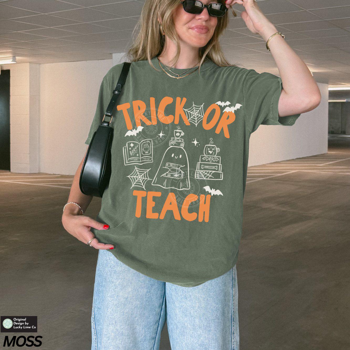 Teacher Halloween Shirt, Trick or Teach Shirt, Cute Halloween Teacher Shirt, Spooky Teacher Tshirt, Retro Ghost Reading Tee
