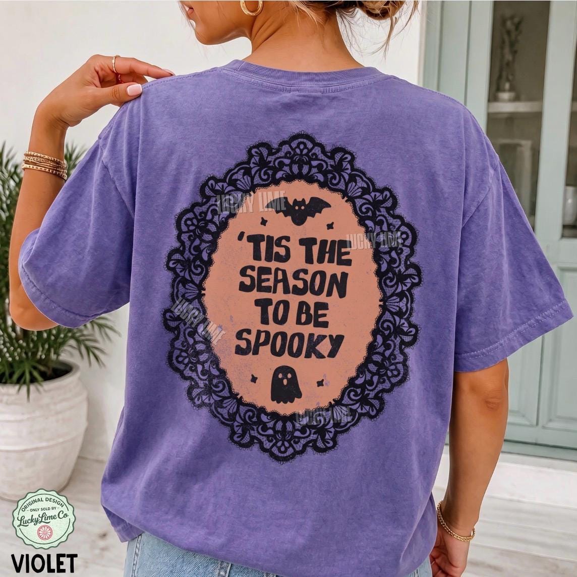 Tis the Season to be Spooky Shirt, Cute Ghost Shirt, Bat Halloween Tee, Back Design Halloween Graphic Tee, Womens Halloween Shirt, Fall Top