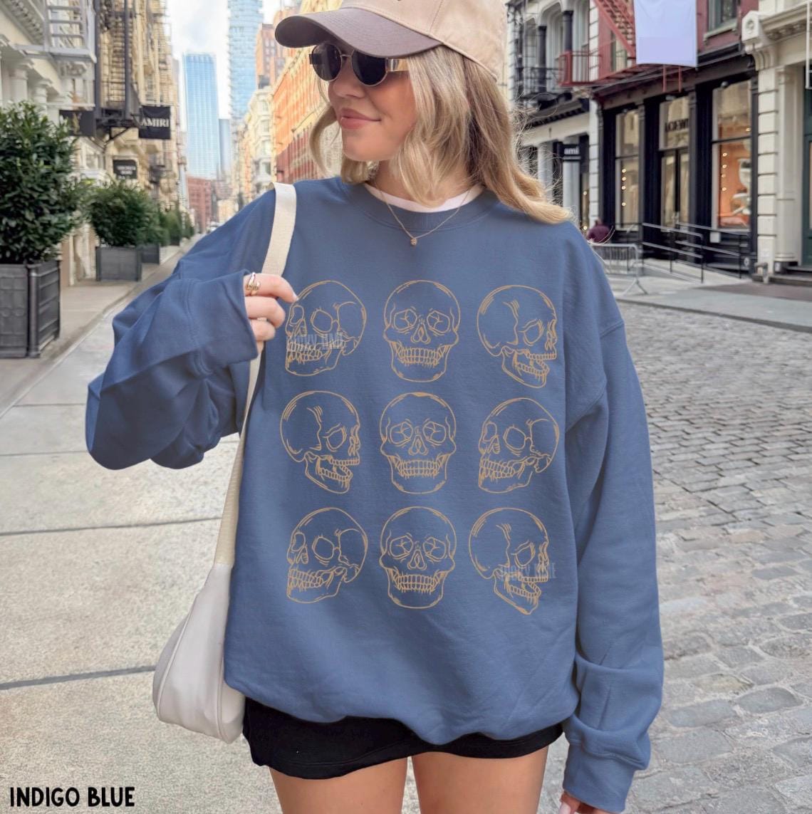 Skeleton Sweatshirt, Skull Halloween Shirt, Vintage Halloween Sweatshirt, Skull Shirt, Gothic Halloween, Sweatshirts for Women, Fall Sweater