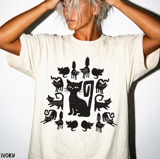Black Cat Halloween Shirt, Black Cats Shirt, Retro Halloween Tshirt, Cute Halloween Tee, Womens Halloween Shirt, ®, Fall Shirt