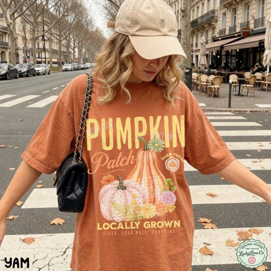 Retro Pumpkin Patch Shirt, Trendy Fall Tee, Vintage Autumn Shirt, Pumpkin Season Tshirt, Halloween Graphic Tee for Women